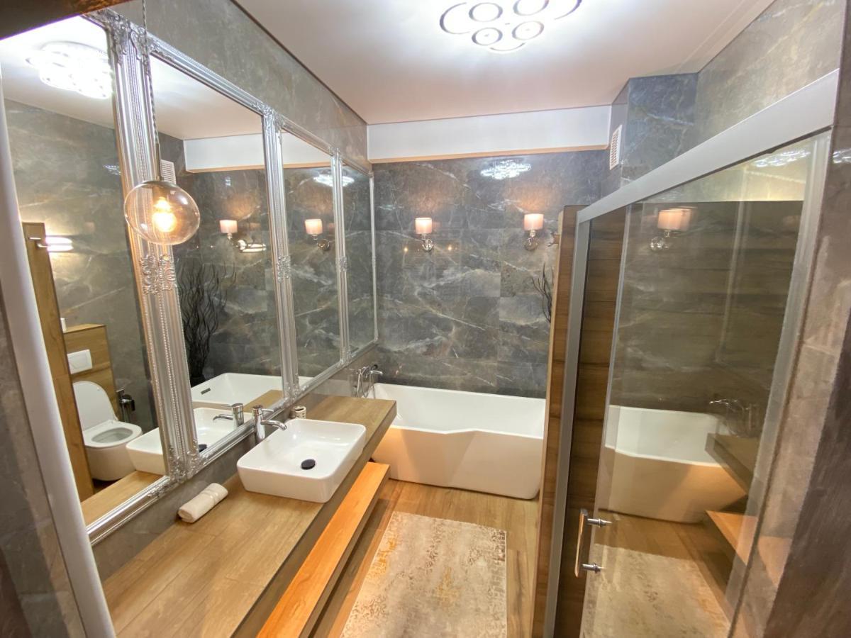 Rentnow Modern Lux Apartment In Centre Chisinau Ngoại thất bức ảnh
