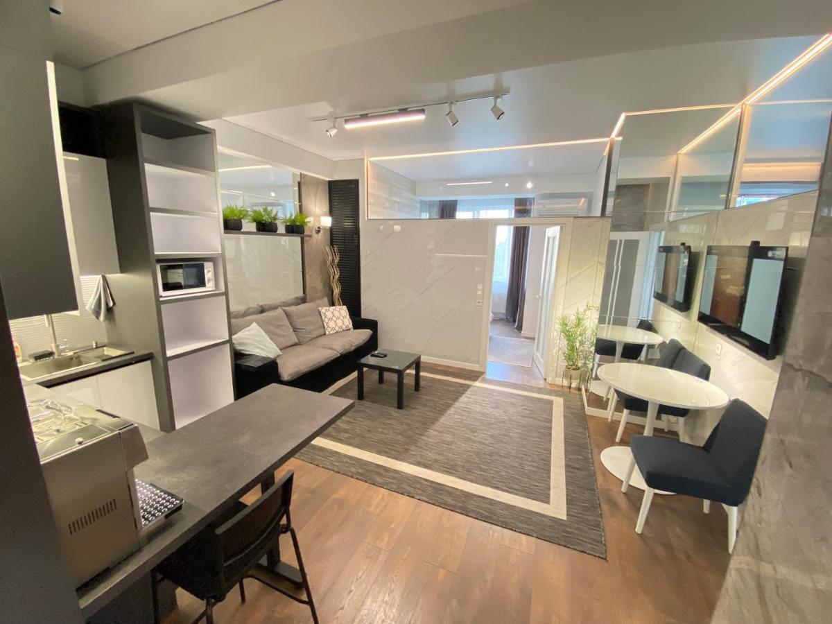 Rentnow Modern Lux Apartment In Centre Chisinau Ngoại thất bức ảnh
