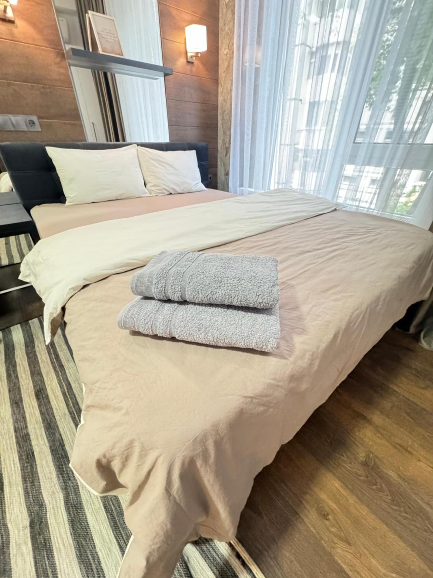 Rentnow Modern Lux Apartment In Centre Chisinau Ngoại thất bức ảnh