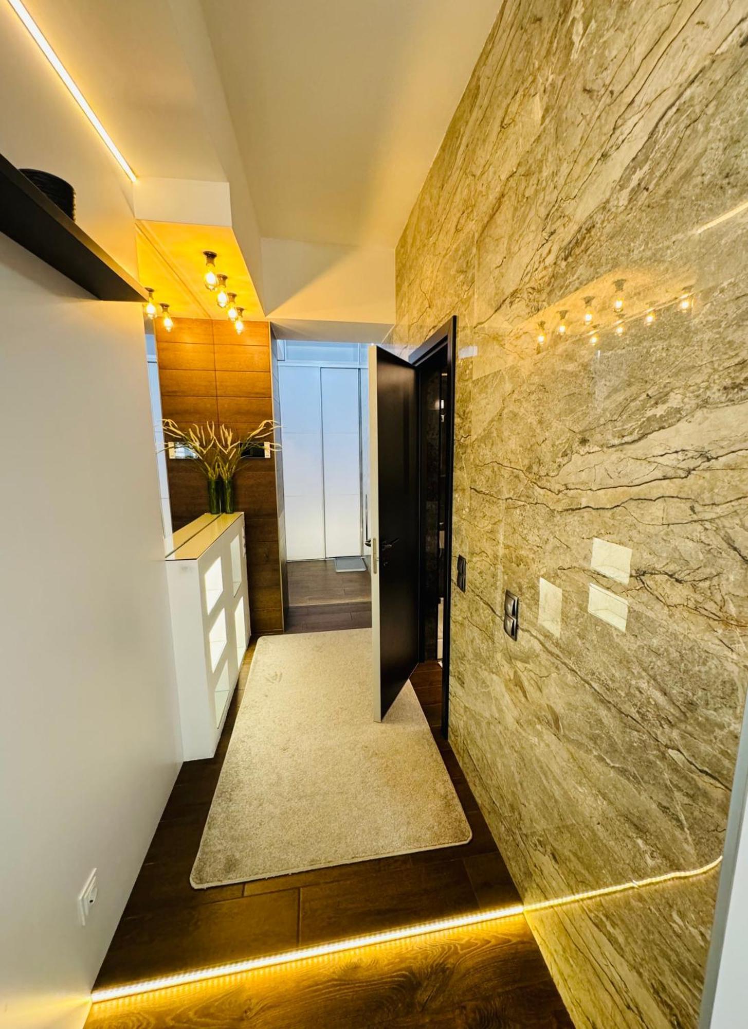 Rentnow Modern Lux Apartment In Centre Chisinau Ngoại thất bức ảnh