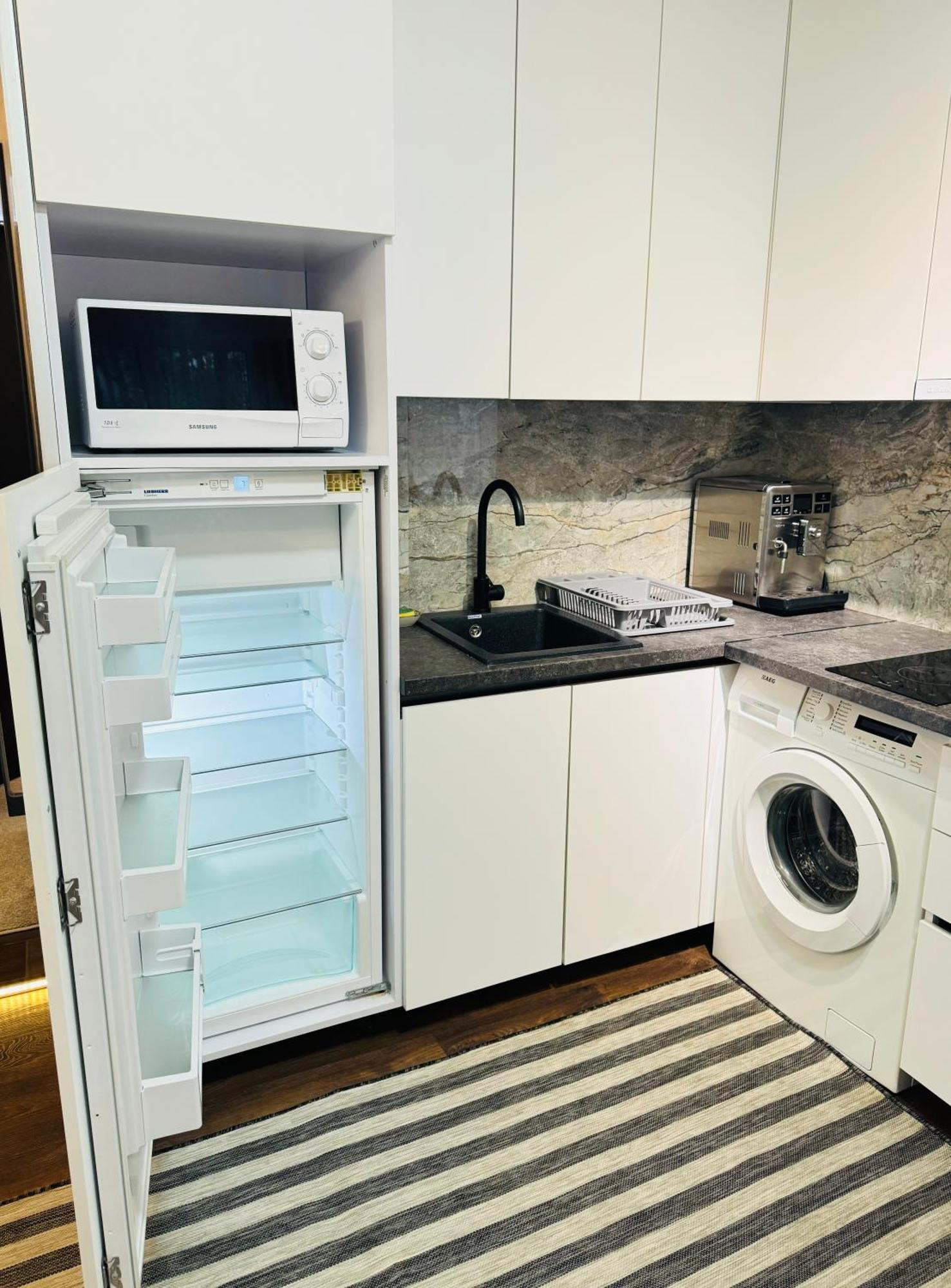 Rentnow Modern Lux Apartment In Centre Chisinau Ngoại thất bức ảnh