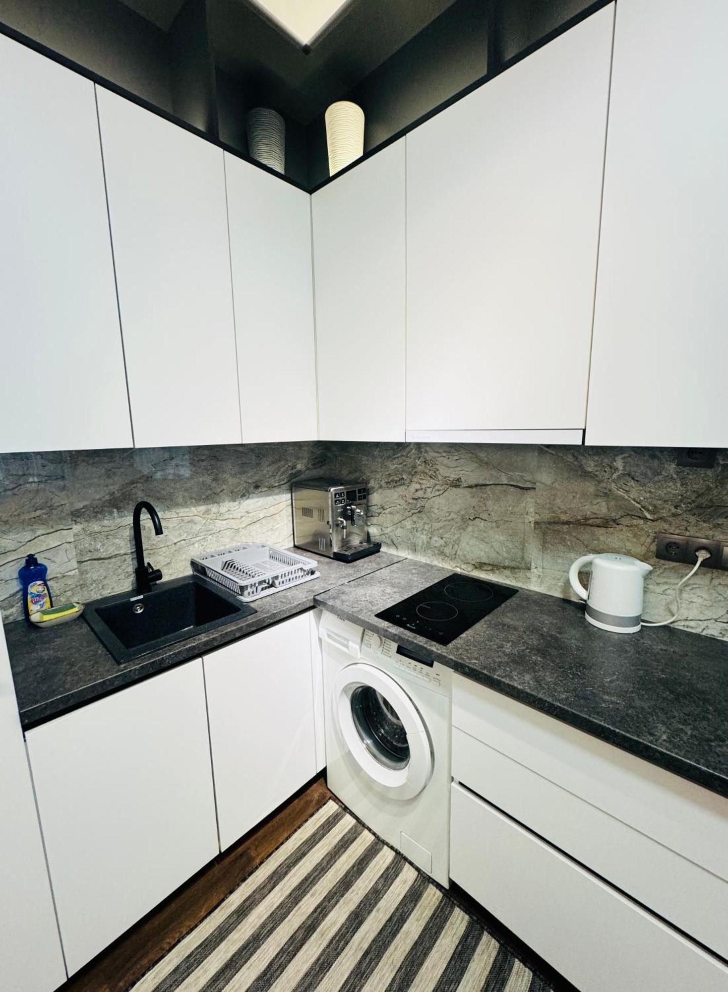Rentnow Modern Lux Apartment In Centre Chisinau Ngoại thất bức ảnh
